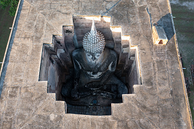 泰国素可泰的寺春寺