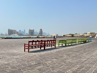 卡塔尔-多哈-广场位于卡塔拉文化村区