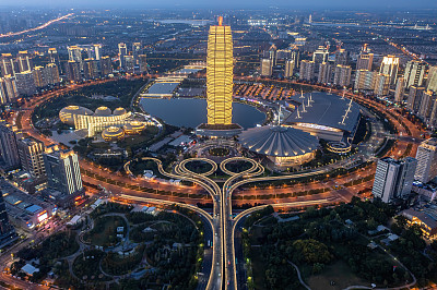 航拍的中国郑州夜景全景