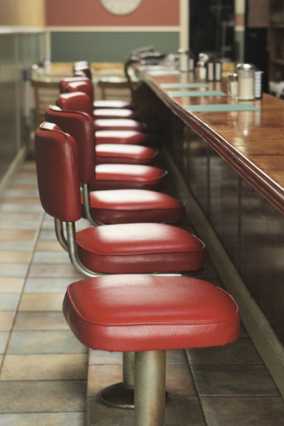 饭店餐厅的凳子
