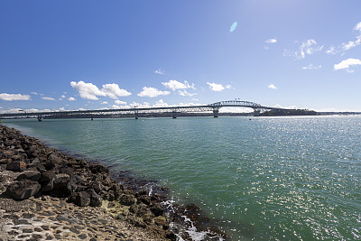 新西兰奥克兰的海港大桥