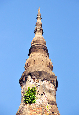 那座水坝，黑佛塔——莲花塔尖，老挝万象