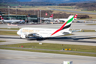 阿联酋航空公司的空客A380在苏黎世机场