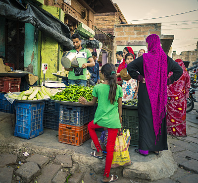 印度拉贾斯坦邦焦特布尔蔬菜食品市场摊位