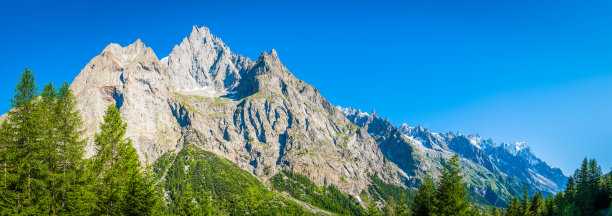 奥斯塔山谷