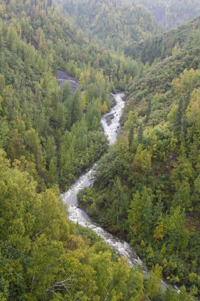 塔基那山脉