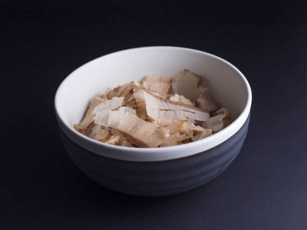 鲣