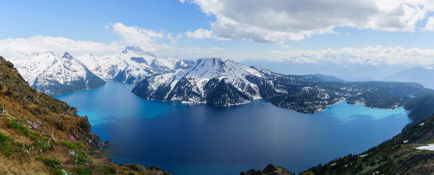 雪山