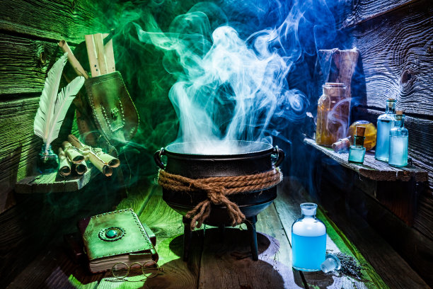 复古的巫师坩埚与魔法药水和书的万圣节