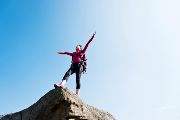 女人登山照片微信头像图片