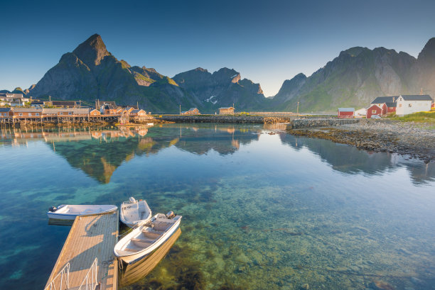 挪威，挪威罗浮敦群岛的日落风景