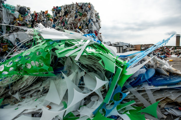 塑料垃圾回收的准备工作