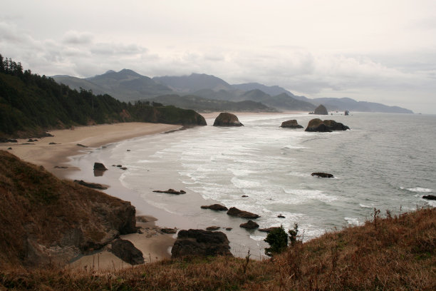 新月形海滩