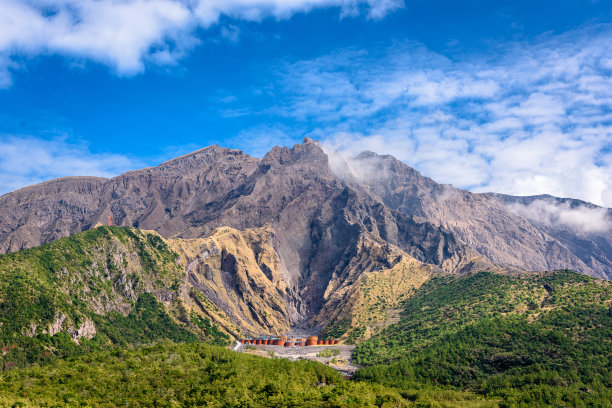火山喷口