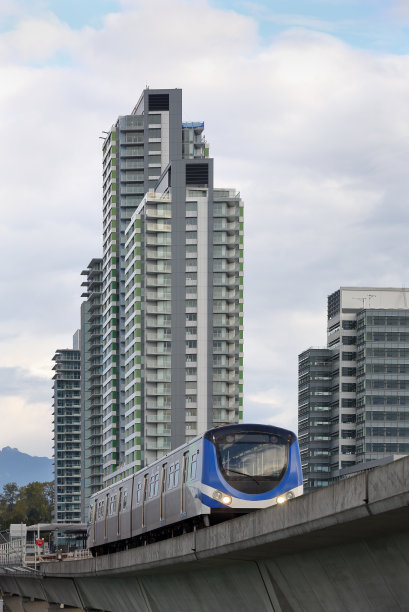 高架火车