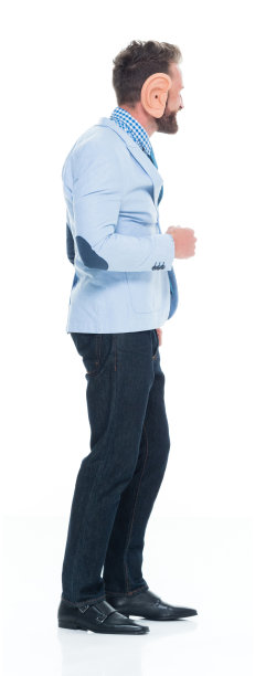 仅一个中年男人