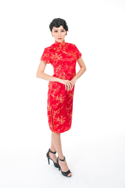 亚洲华人穿着中国传统的旗袍