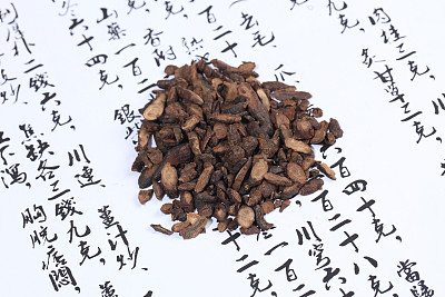 香附