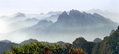 高山