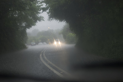 暴雨