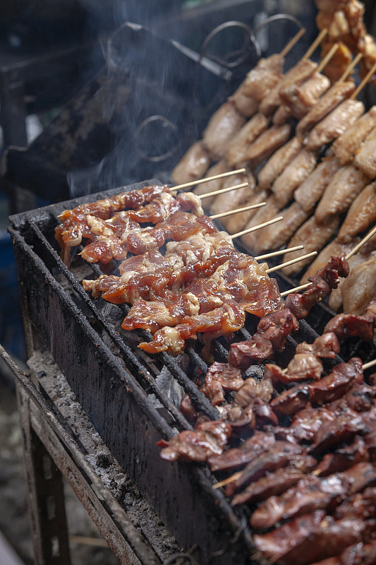 街头食品,烤肉架,泰国,垂直画幅,格子烤肉,东南亚半岛,清新,街道,烤肉串,鸡肉