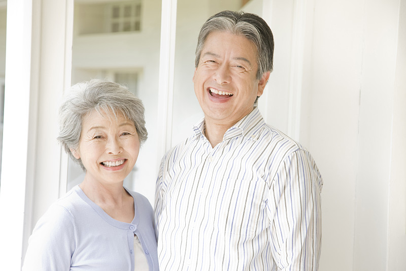 老年伴侣,平衡折角灯,老年人,亚洲,古老的,日本,水平画幅,银色,家庭生活,伴侣