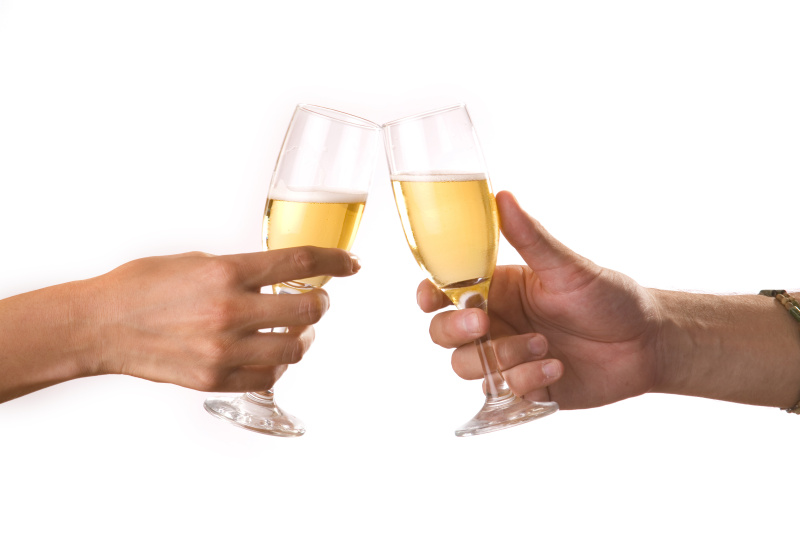 饮料,含酒精饮料,水晶玻璃器皿,两个物体,背景分离,清新,玻璃杯,婚礼,干杯,祝贺