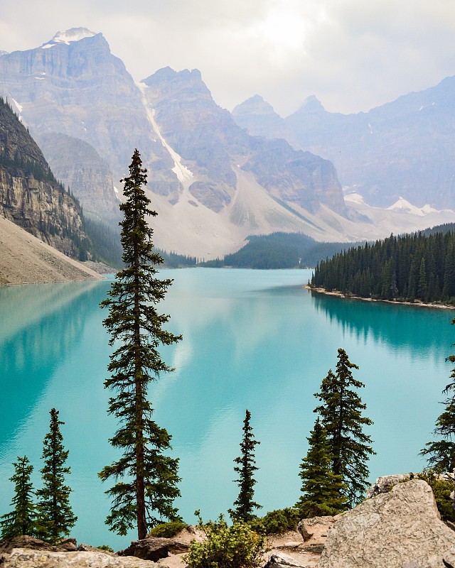 梦莲湖,雪,加拿大,著名景点,自然美,湖,绿松石色,自然荒野区,加拿大落基山脉,岩石