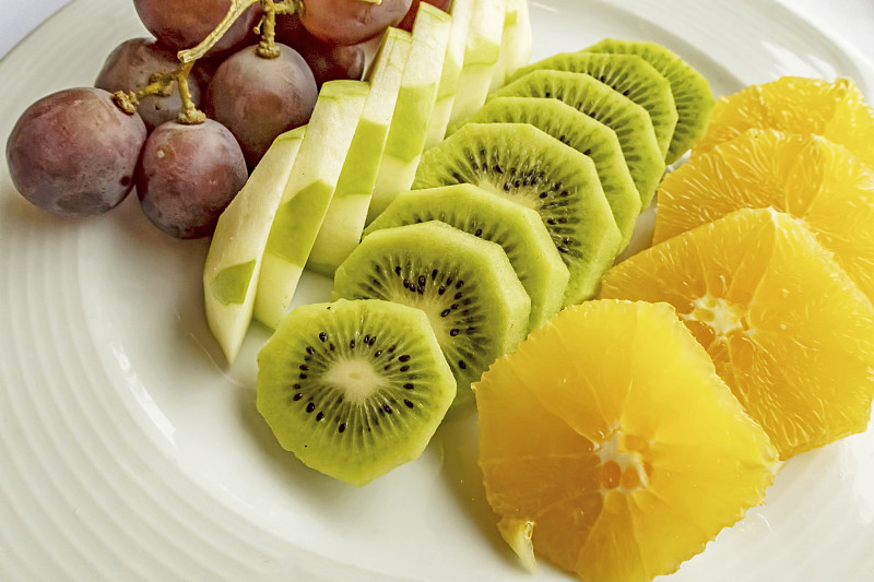 橙子,葡萄,水果,切片食物,苹果,白色,盘子,猕猴桃,横截面,土耳其