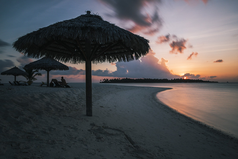 Sunset,at,Baa,Atoll,,Maldives,-,,Canon,PowerShot,G1,X,Mark,III,-,15.0-45.0,mm,@,,,-,,15,0,sec,a,?,/,11,-,100,ISO