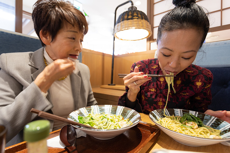 日本人,女人,膳食,仅日本人,仅女人,半身像,幸福,晚餐,商务人士,女商人