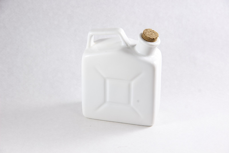 小罐,白色背景,饮料,牛奶瓶,背景分离,一个物体,牛奶,塑胶,食品