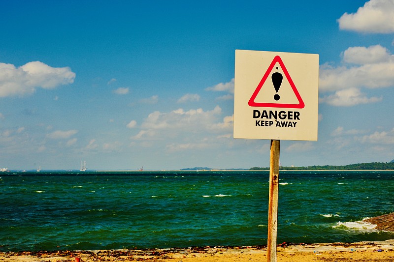 禁止游泳标志,危险,风险,警告标识,警告标志,新加坡,新加坡樟宜机场,海岸线,波浪