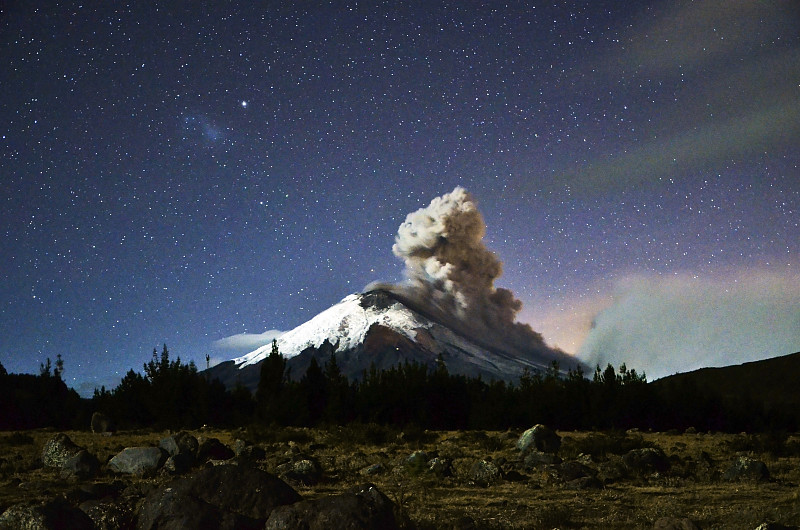 科多巴克西火山,厄瓜多尔,云,4k分辨率,音爆,雪,著名景点,灰,湖,天空