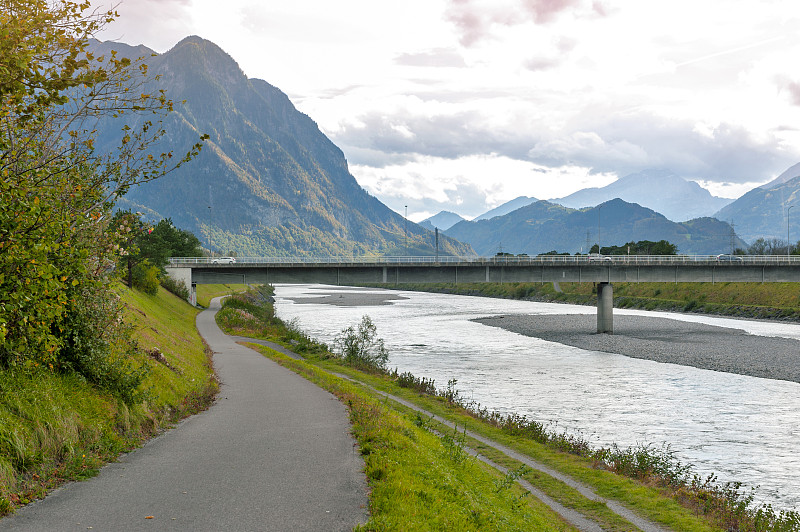 自然,列支敦士登公国,瓦杜兹,瑞士,在之间,莱茵河,非都市风光,国境线,人类居住地,公园