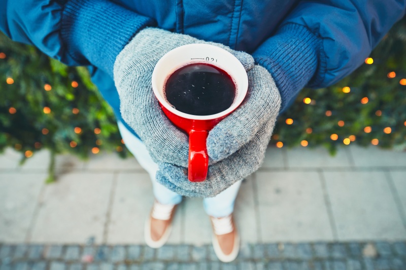 热甜红酒,杯,拿着,男人,圣诞市场,潘契酒,慕尼黑,冬衣,降临节,红葡萄酒