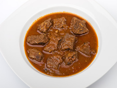 炖牛肉
