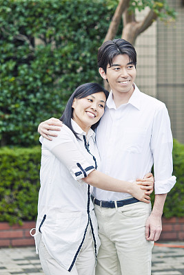 仅日本人