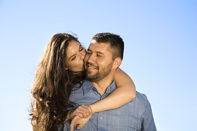 美丽的西班牙夫妇女人男人爱已婚的丈夫妻子senic