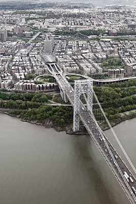 曼哈顿和乔治华盛顿大桥鸟瞰图，纽约