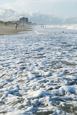 佛罗里达海滩上的巨浪