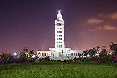 路易斯安那州议会大厦