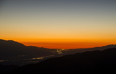 河滨县