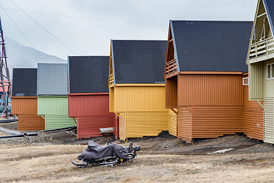 挪威北极斯瓦尔巴特群岛朗伊尔城的房屋