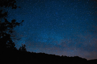 繁星闪烁的夜晚,