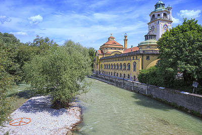 Müllersches Volksbad和River Isar，慕尼黑，德国