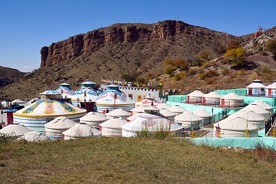 蒙古包，内蒙古贺兰山