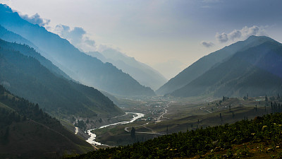 山谷