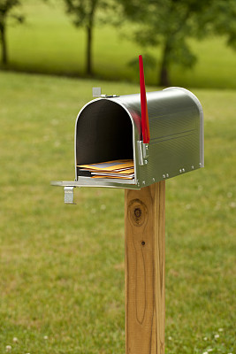 打开邮箱里的信件