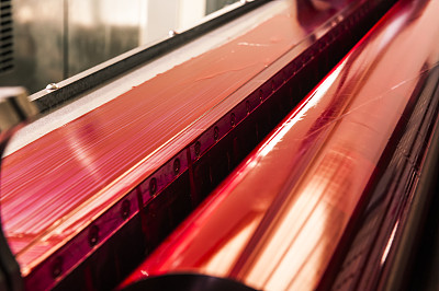CMYK工业平版印刷机的洋红色印刷辊